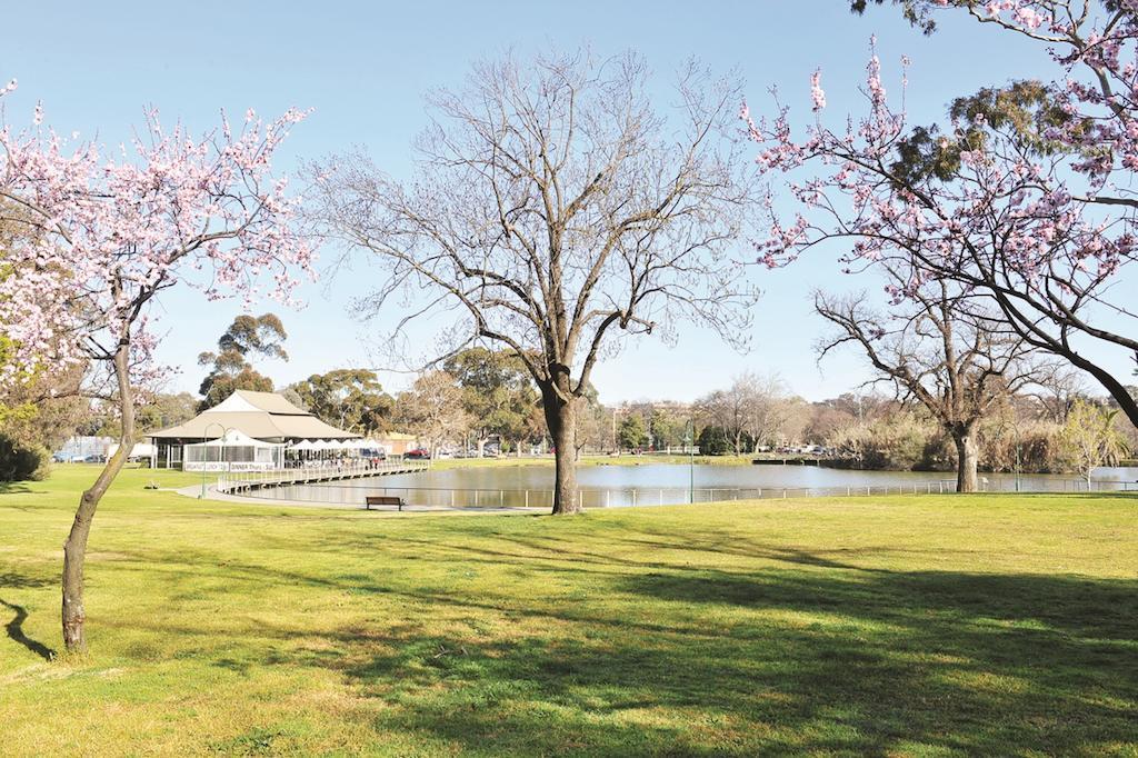 Tea House Motor Inn Bendigo Buitenkant foto